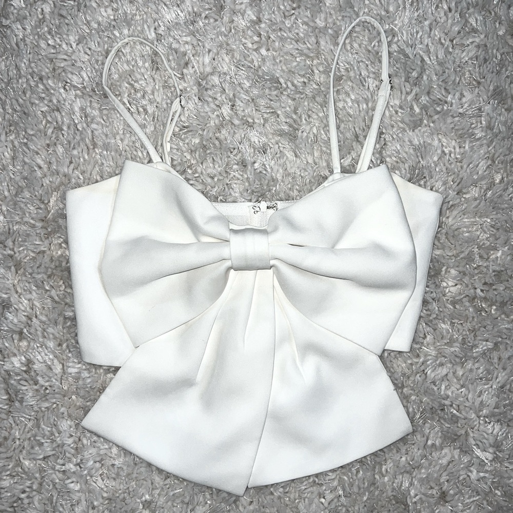 Elegant White Bow Top